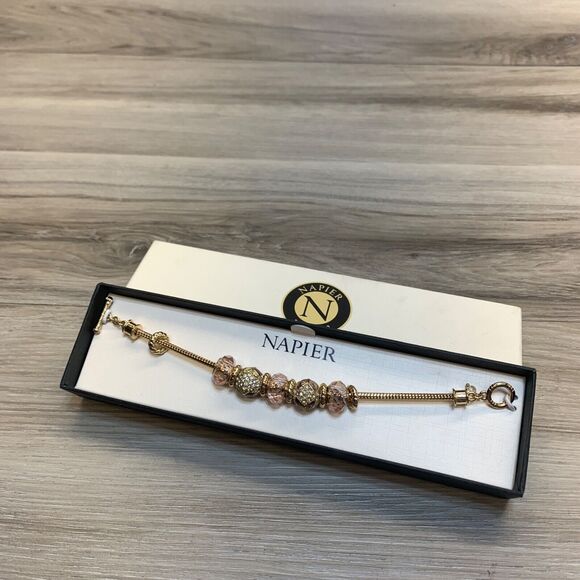 Napier Women's Charm Bracelet Gold NEW In Box 7.5” Long - Picture 1 of 8